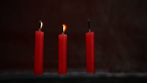 Video FullHD - Two candles are lit. One has already gone out — Stock Video