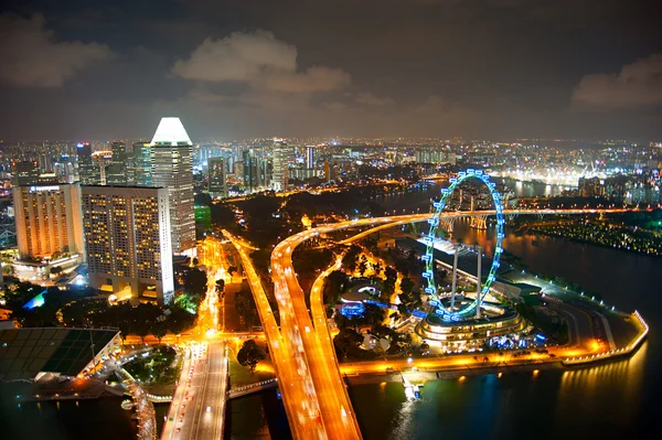 Paisaje urbano nocturno de Singapur —  Fotos de Stock