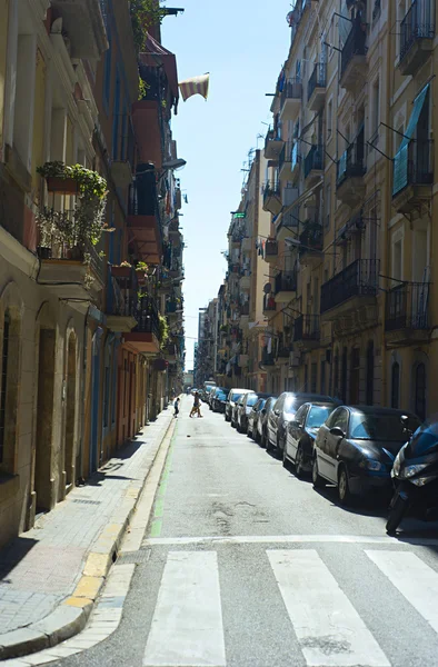 Sreet i gamla kvarteren i barcelona — Stockfoto