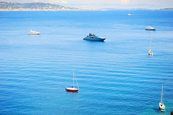 Yachts dans la baie — Photo