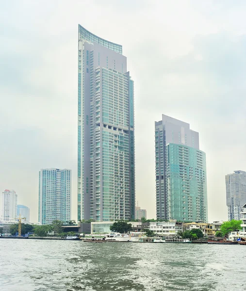 Gratte-ciel en Bangkok — Photo