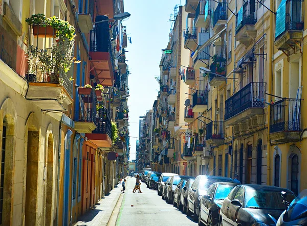 Sreet i gamla kvarteren i barcelona — Stockfoto