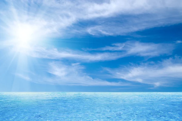 Thailand hav och perfekt himmel — Stockfoto