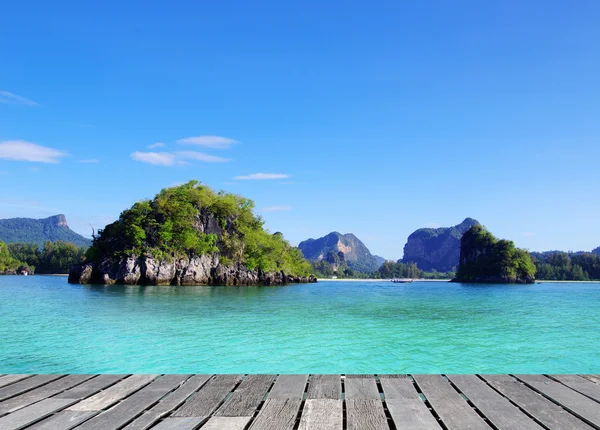 Playa y mar tropical — Foto de Stock