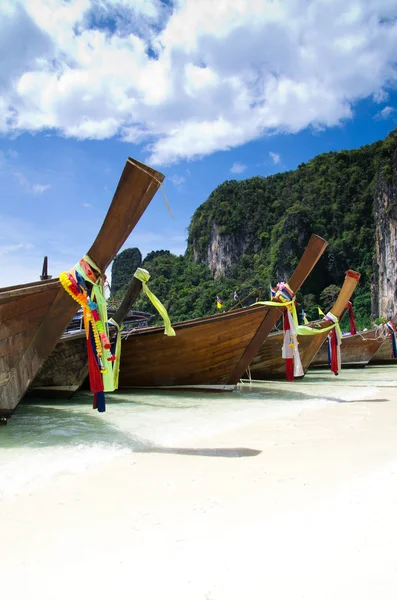 Tropical beach — Stock Photo, Image