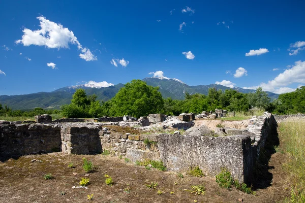 Antiguas ruinas en Dion — Foto de Stock