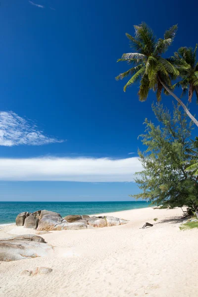 Mar e céu azul — Fotografia de Stock