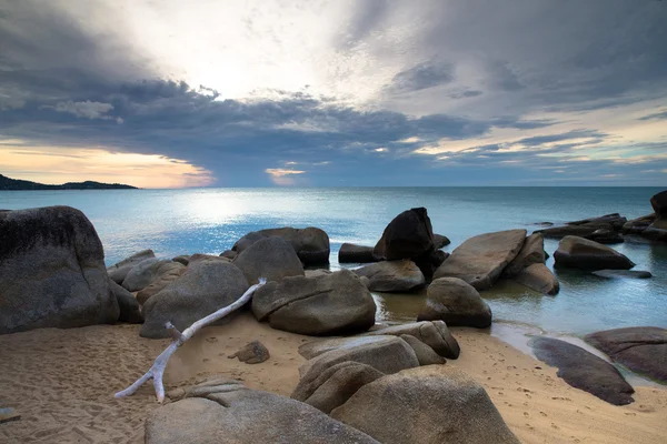 Puesta de sol sobre el mar — Foto de Stock