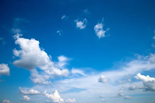 Blauer Himmel — Stockfoto