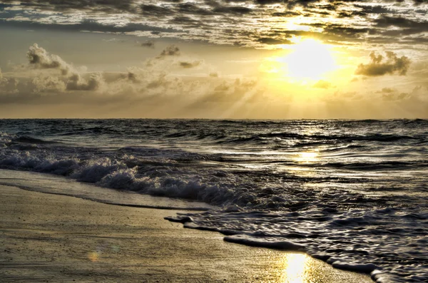 Solnedgång över havet — Stockfoto