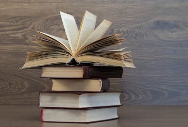 Kitap yığını