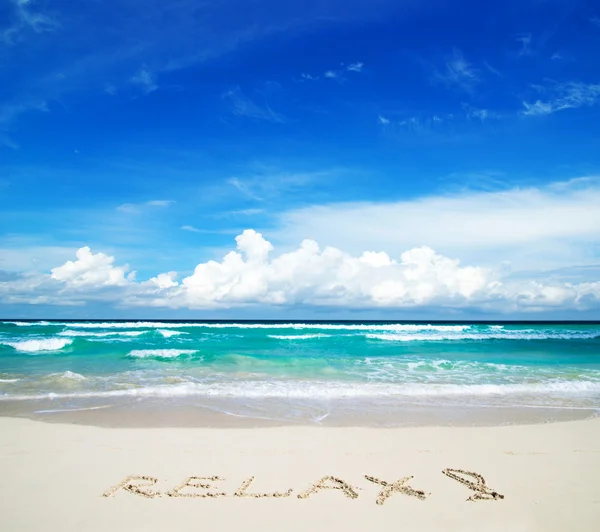 Beach and tropical sea — Stock Photo, Image