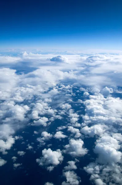 Luchtfoto lucht en de wolken — Stockfoto