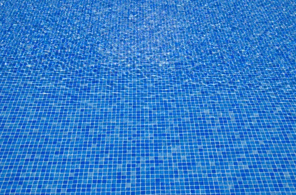 Água da piscina azul — Fotografia de Stock