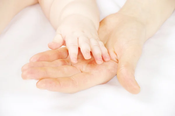 Baby hand — Stockfoto