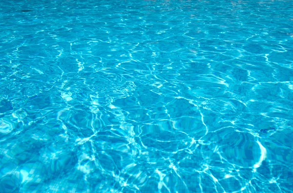 Agua azul de la piscina —  Fotos de Stock