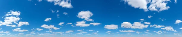 Panorama Blauwe Lucht Witte Wolken Pluizige Wolk Blauwe Lucht Achtergrond — Stockfoto