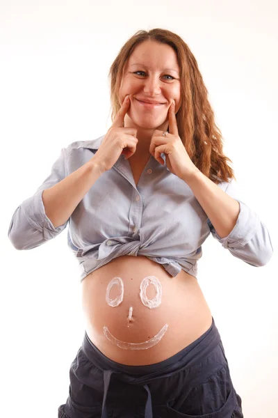 En ung gravid kvinna — Stockfoto