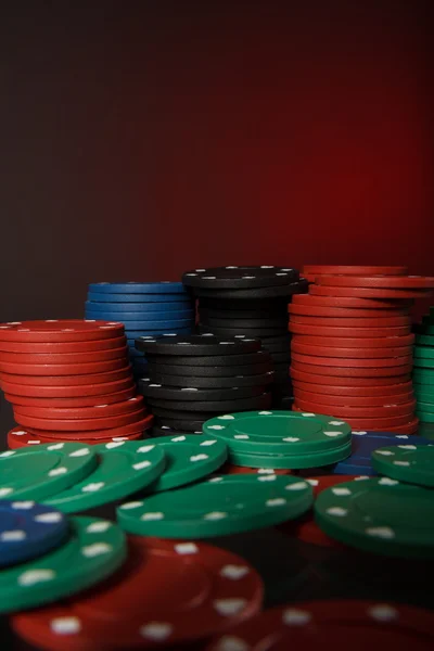 Barevné pokerové žetony — Stock fotografie