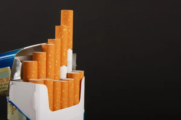 Schachtel Zigaretten — Stockfoto
