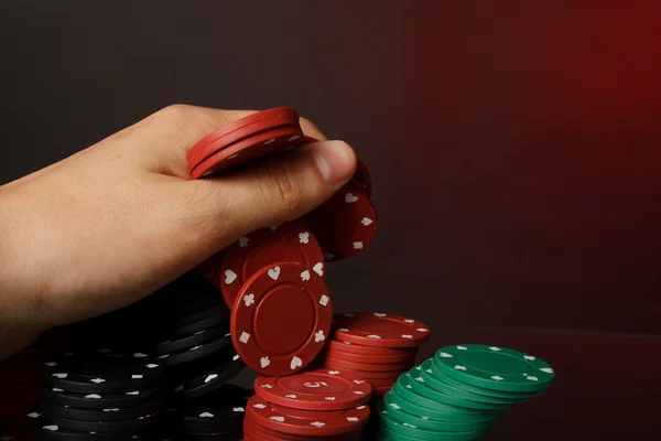 Kolorowe żetony pokerowe — Zdjęcie stockowe