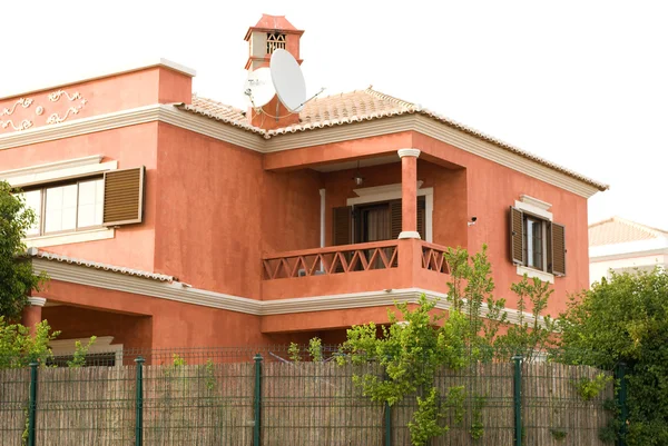 Casa cor de rosa em Albufeira — Fotografia de Stock