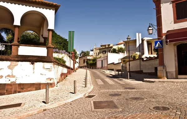 Antigua calle en la antigua ciudad de Silves, Portuga —  Fotos de Stock