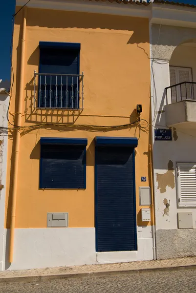 Vieille rue dans l'ancienne ville de Silves, Portuga — Photo