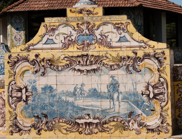 Portugese ceramiektegel schilderkunst uit de c18th. — Stockfoto