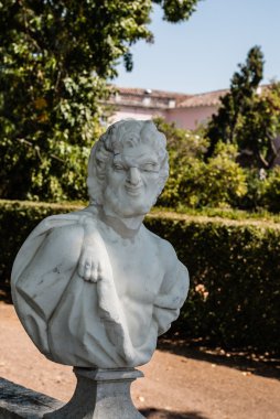 queluz Park antik heykel