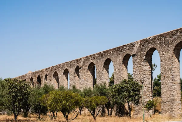 Wide angle view of the Roman aqueduct at Evor — Stock Photo, Image