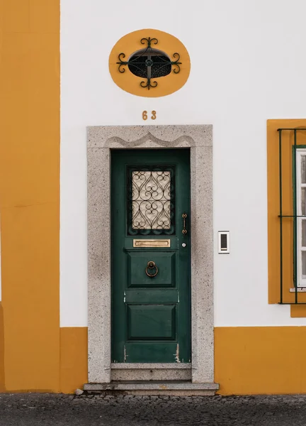 De deur in evora — Stockfoto