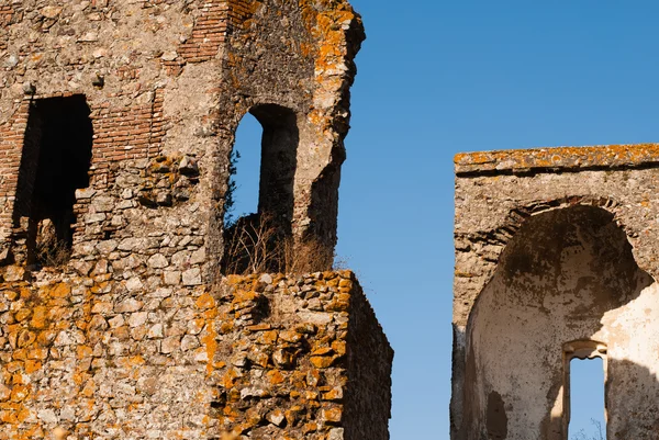 De ruïnes van de oude Portugese stad montemor — Stockfoto