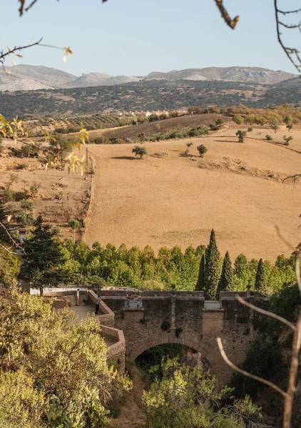 Blick auf die weiße Stadt Ronda — Stockfoto