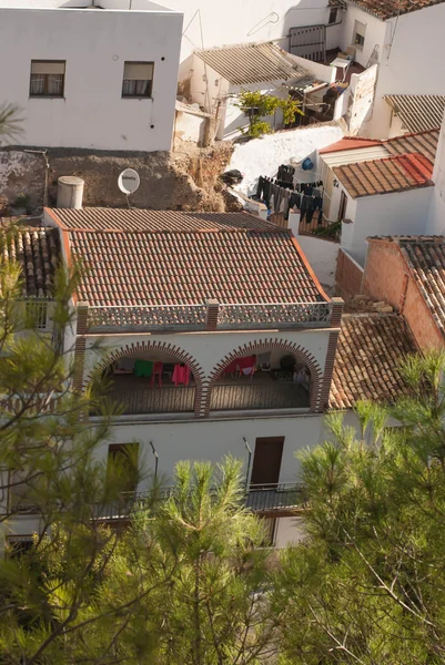 Setenil de las bodegas är en av de pueblos blancos (vita vill — Stockfoto