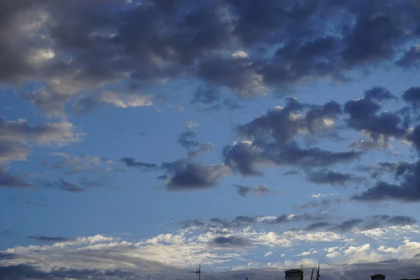 Piękne Błękitne Niebo Chmury Naturalne Tło — Zdjęcie stockowe
