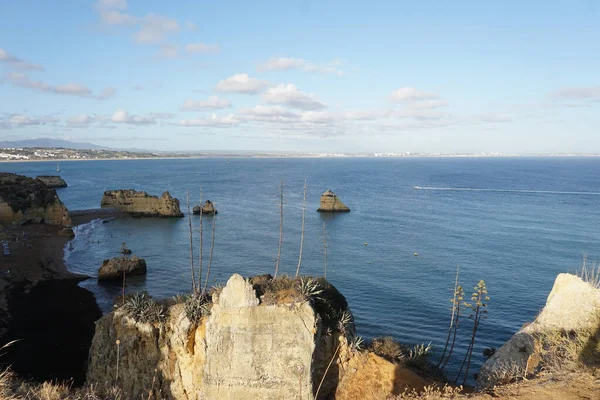 葡萄牙拉各斯的悬崖和大西洋 — 图库照片