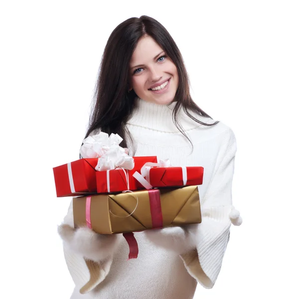 Das Weihnachtsmädchen mit Schachteln voller Geschenke — Stockfoto