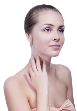 güzel yüzünü genç yetişkin kadın temiz bir cilt - isol