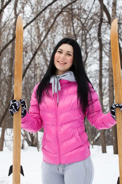 Girl with   ski — Stock Photo, Image