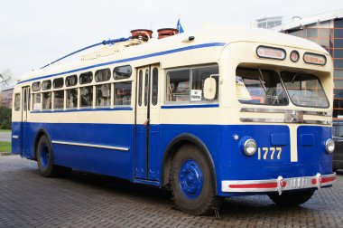 Retro troleybüs