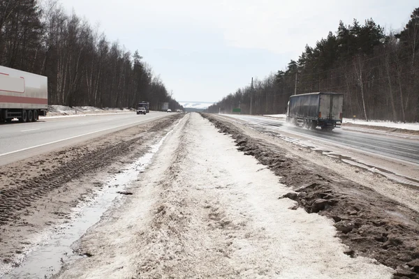 L'immagine di una strada invernale — Foto Stock