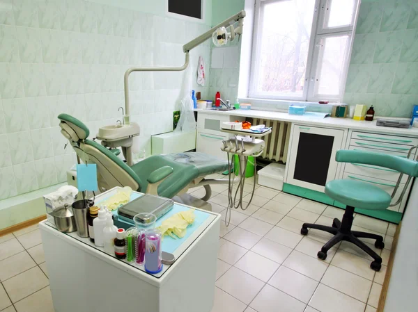 Intérieur d'une salle de consultation de dentiste — Photo