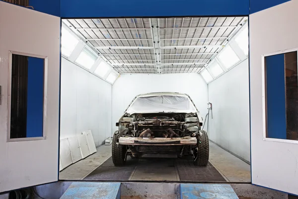 Een garage voor reparatie — Stockfoto