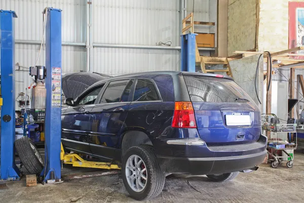 Un garaje de reparación de coches —  Fotos de Stock