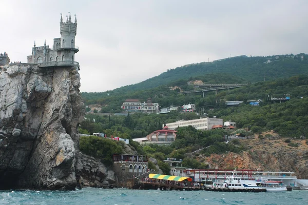 Het Swallow's Nest kasteel — Stockfoto