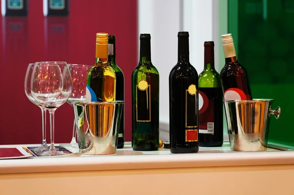 Bottiglie di vino — Foto Stock