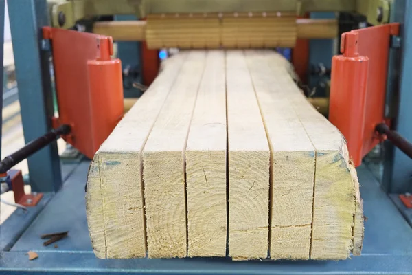 Holzbearbeitungsmaschine — Stockfoto