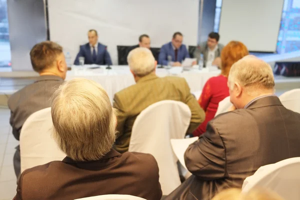 Vergadering in een conferentiezaal — Stockfoto