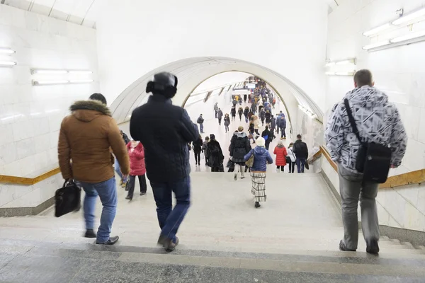 Passagiere in Moskauer U-Bahn — Stockfoto